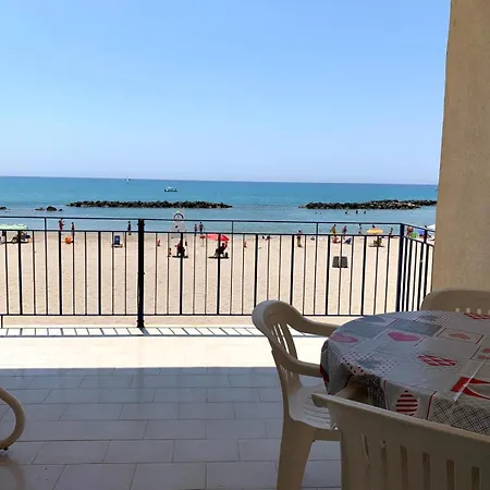 La * Sciacca