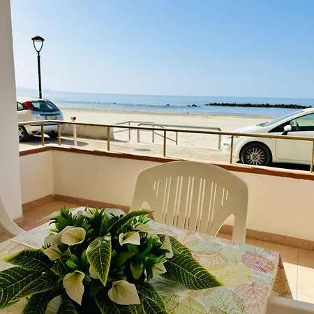 La Spiaggia Шакка