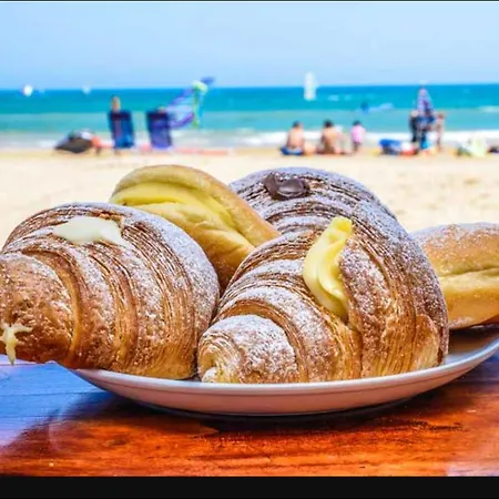 La דירה